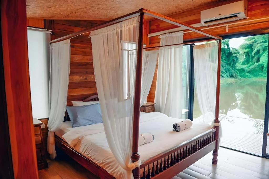 Le Bassin Erawan Resort Kancsanaburi Kültér fotó